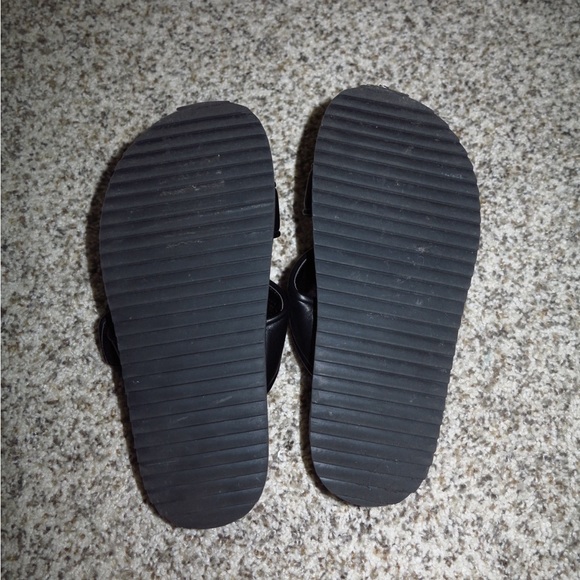 Open Edit Finley Slide Black Sandals - Picture 4 of 5